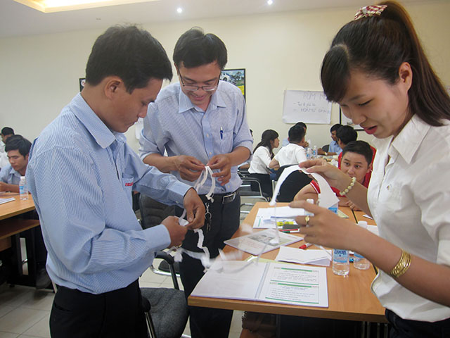 Kỹ năng bán hàng & chăm sóc Khách Hàng chuyên nghiệp - ISUZU (29 & 30.09.2014)